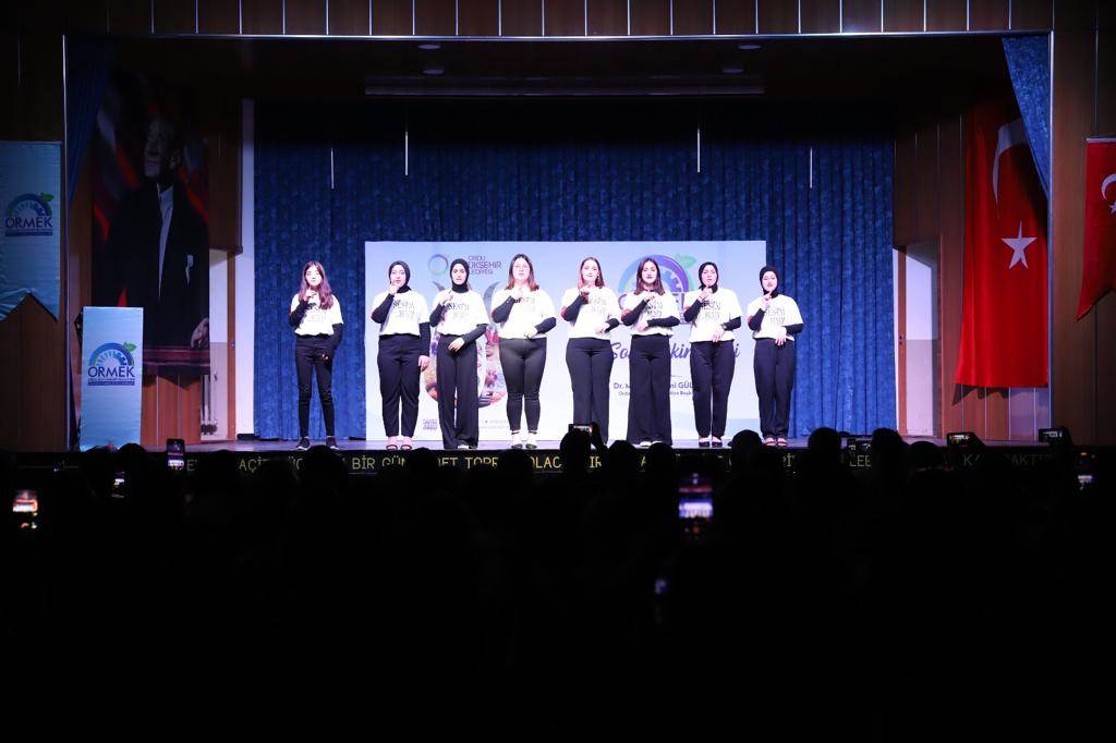 BU GÖSTERİ BAŞKA GÖSTERİ